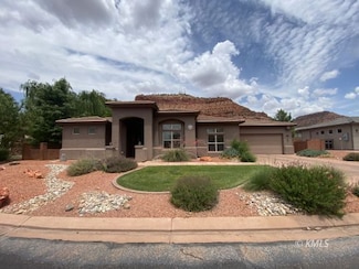 463 E Deadwood Dr, Kanab, UT 84741