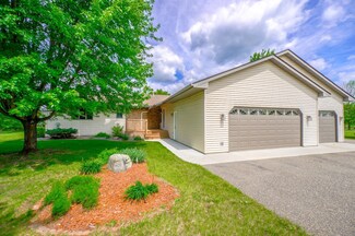 536 Raider Dr, Hudson, WI 54016