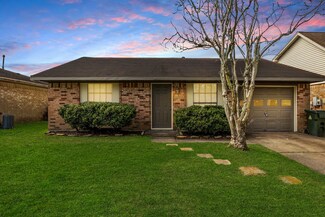 4806 Dollar Reef Dr, Bacliff, TX 77518