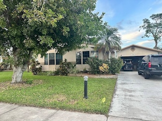 5218 Las Palmas Norte, North Fort Myers, FL 33903