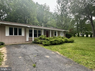1952 Highland Dr, State College, PA 16803