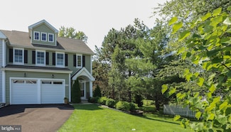 1975 Waid Way, Doylestown, PA 18901