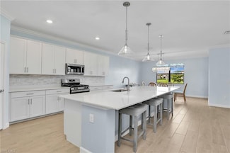 18619 Ives Dr, Estero, FL 33928