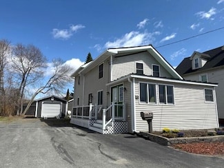 3 E Vigue St, Winslow, ME 04901
