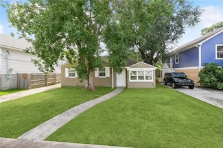 5823 Marigny St, New Orleans, LA 70122