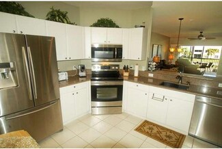 3035 Horizon Ln Unit 2204, Naples, FL 34109
