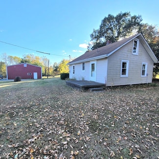4082 W County Road 450 N, Greencastle, IN 46135