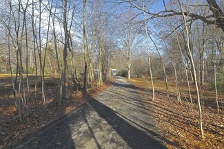370 Center St, South Easton, MA 02375
