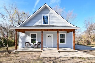 1825 N Burton Ave, Springfield, MO 65803