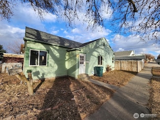 209 W 2nd Ave, Ritzville, WA 99169