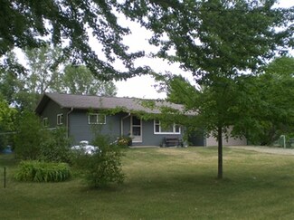 8860 Wisconsin St, Eureka, WI 54934