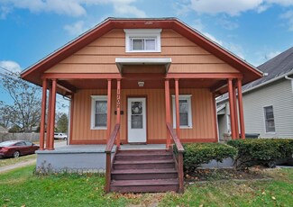 1702 S Taylor St, South Bend, IN 46613