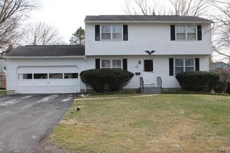 304 Parrish Ln, Syracuse, NY 13205