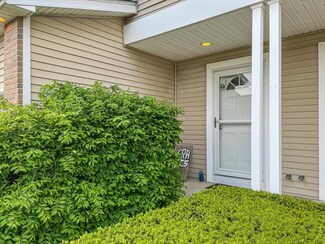 3716 Summer Sage Ct, Champaign, IL 61822