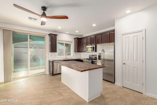 813 W Love Rd, Queen Creek, AZ 85143