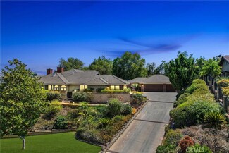 2342 Boulder Bluffs Ct, Riverside, CA 92506