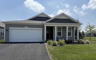 6323 Aspen Ln, Wonder Lake, IL 60097