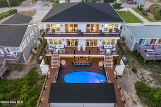 8703 Ocean View Dr, Emerald Isle, NC 28594