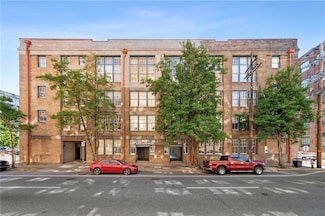 1111 S Peters St Unit 415, New Orleans, LA 70130