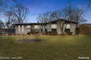 29633 Maplewood St, Garden City, MI 48135