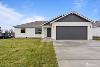 202 Sandy Loop, Moses Lake, WA 98837