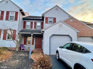 214 Sand Ct, Ephrata, PA 17522