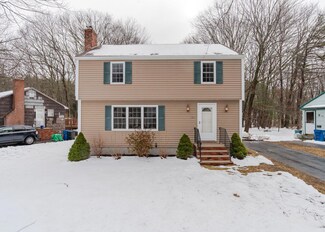 129 Pinecrest Rd, Portland, ME 04102