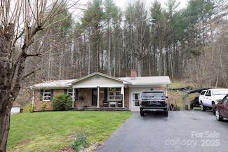 119 Stewart Rd, Bakersville, NC 28705