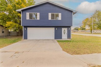 1501 Avenue O, Carter Lake, IA 51510
