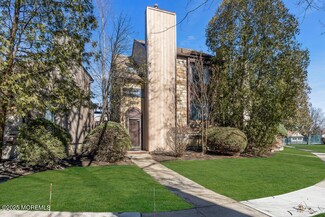102 Diamond Ln, Old Bridge, NJ 08857