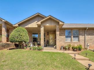 2027 Three Stars Rd, Edmond, OK 73034