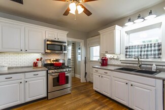 55 Candia Rd, Manchester, NH 03109
