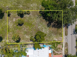 2269 Katherine St, Fort Myers, FL 33901