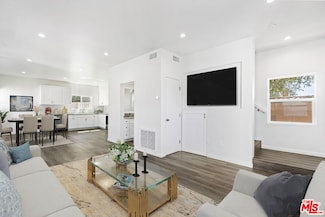 7313 Kentland Ave, Los Angeles, CA 91307