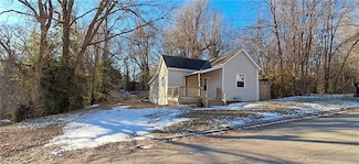 512 Shady Ave, Saint Joseph, MO 64505