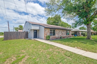3326 Gardenview Cir, Denton, TX 76207