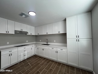 6240 N 31st Ave, Phoenix, AZ 85017