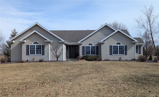 8134 Country Club Rd, Charleston, IL 61920