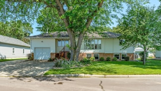 307 Higbie Ave E, Minnesota Lake, MN 56068