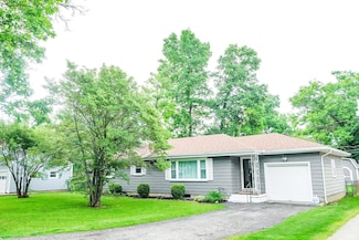 6613 E Hickory Ln, Muncie, IN 47303
