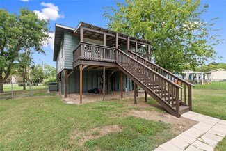 242 Autumn Wood Trail, Gun Barrel City, TX 75156