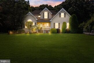 2 Country Woods Dr, New Egypt, NJ 08533