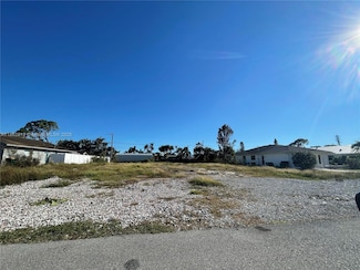 660 94th Ave N, Naples, FL 34108