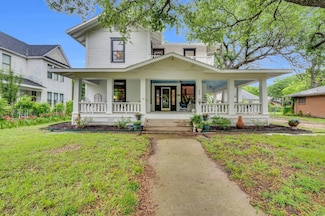 606 N Dallas St, Ennis, TX 75119