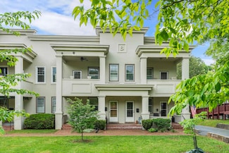 1311 N Augusta St, Staunton, VA 24401