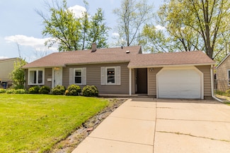 908 Mulberry Ln, Streamwood, IL 60107