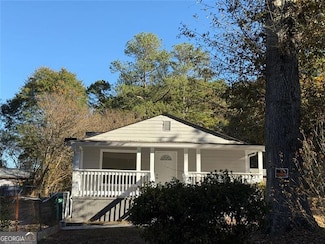 221 Sheppard Place, Stone Mountain, GA 30083