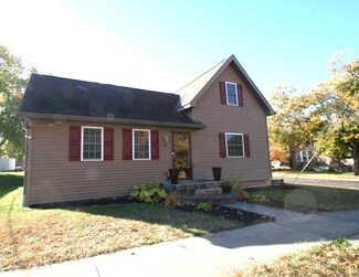 111 W Fast Ave, MacKinaw, IL 61755