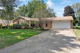 317 Winston Ave NE, North Canton, OH 44720