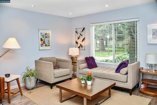 1237 Pine Creek Way Unit B, Concord, CA 94520